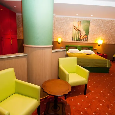 Road Star Hotel-2